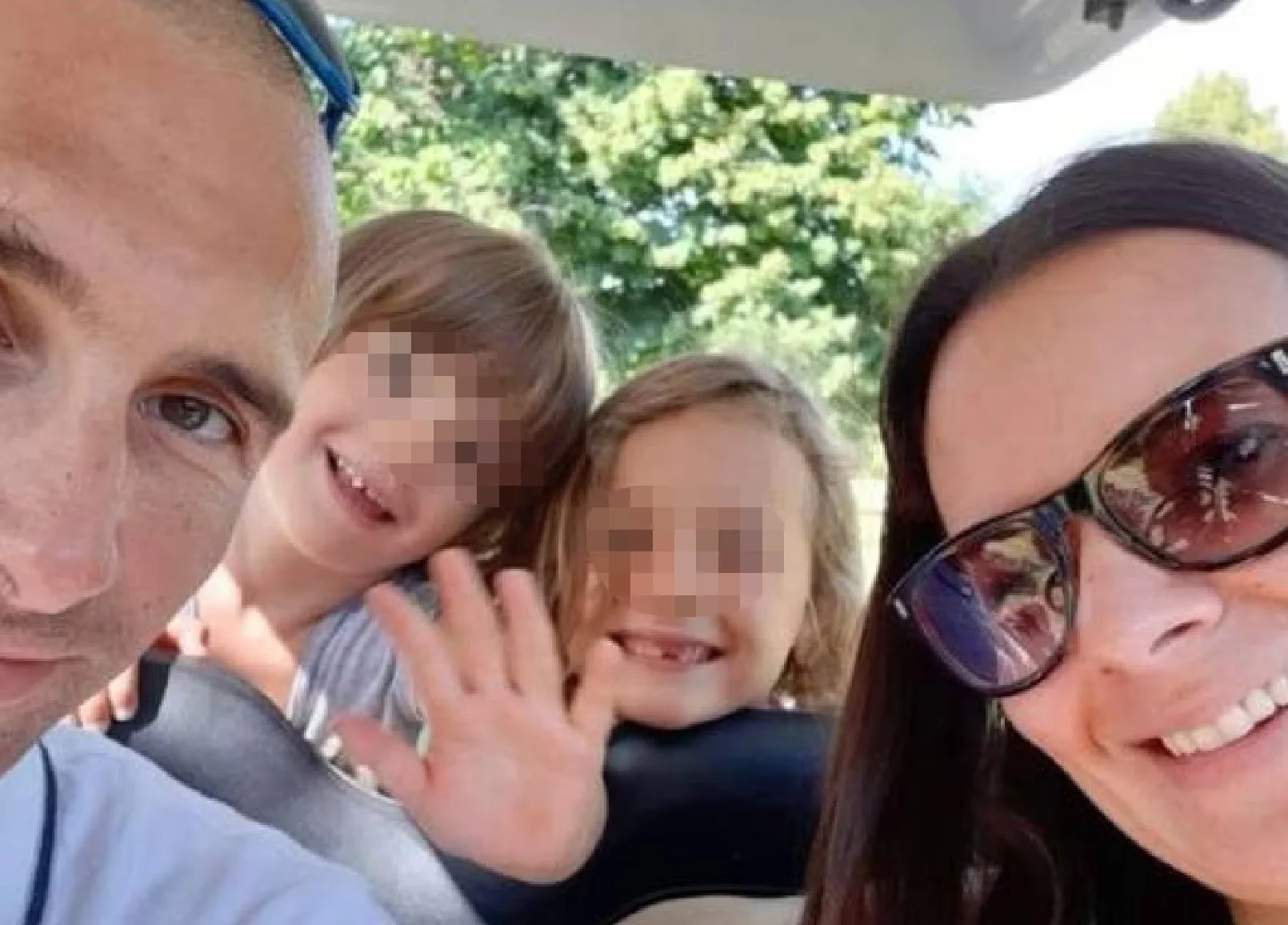 elisa con la sua famiglia